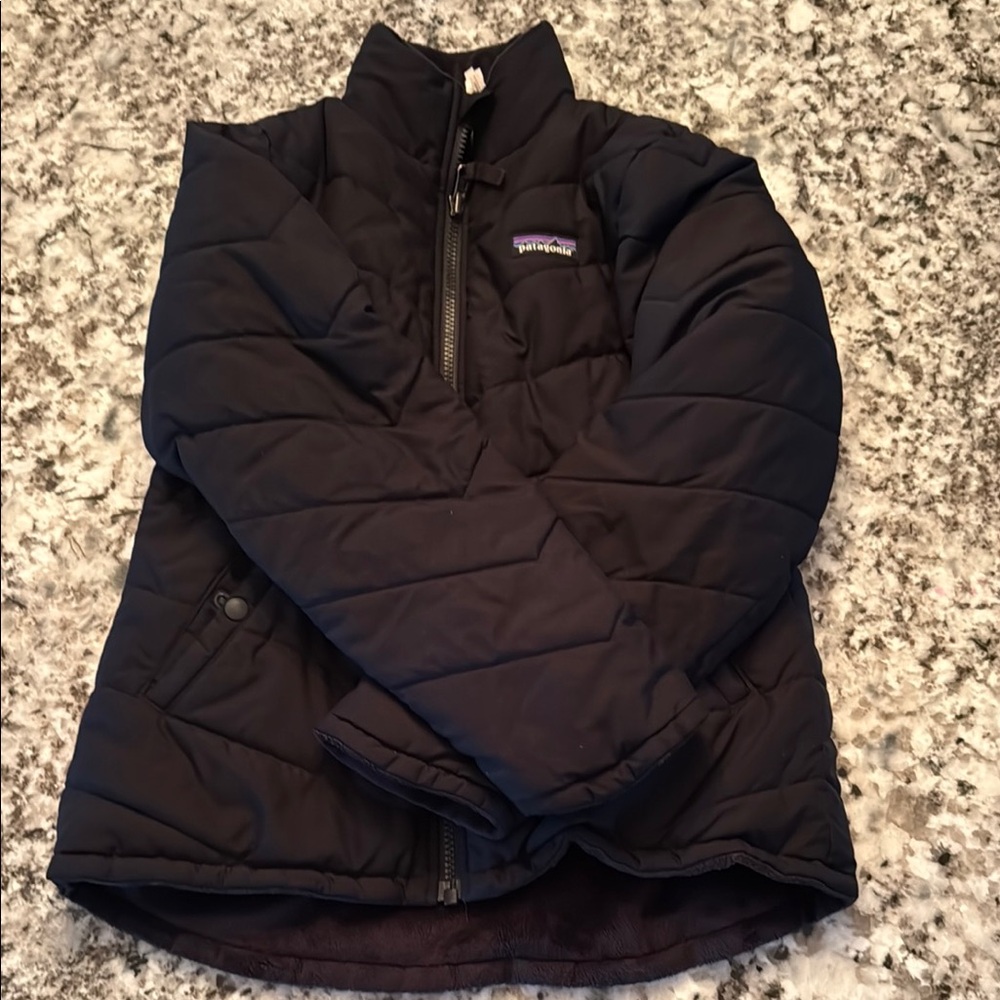 Girls Patagonia reversible winter jacket. SZ M (8) excellent condition